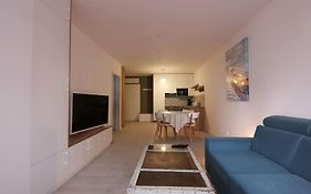 Uroczy Apartament, Osiedle Platany